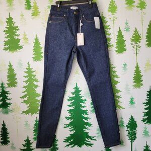 Good American Always Fits Good Legs Skinny Jeans.